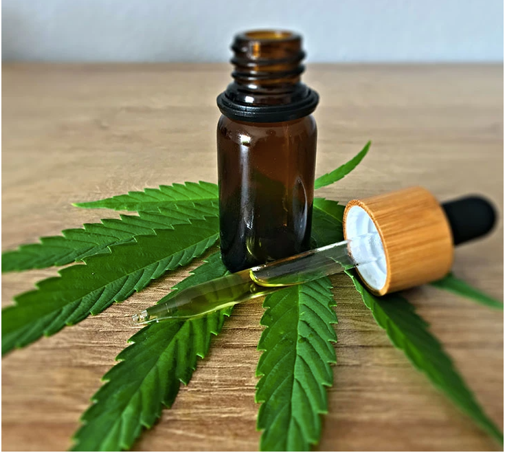 3 CBD Oil Benefits That Can Improve Your Well-Being